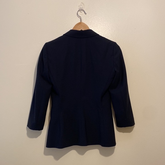 THE ROW TWO BUTTONS Classic Navy Women's Blazer. Size 0 - Picture 2 of 9